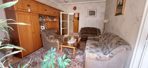 Eladó Lakás 9700 Szombathely Belváros közeli erkélyes lakás az első emeleten eladó