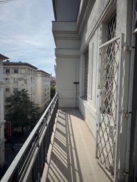 Eladó Lakás 1055 Budapest 5. kerület Budapest 5. kerület - Bérlővel együtt eladó - BUY TO RENT