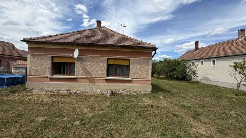 Eladó Ház 9551 Mesteri 
