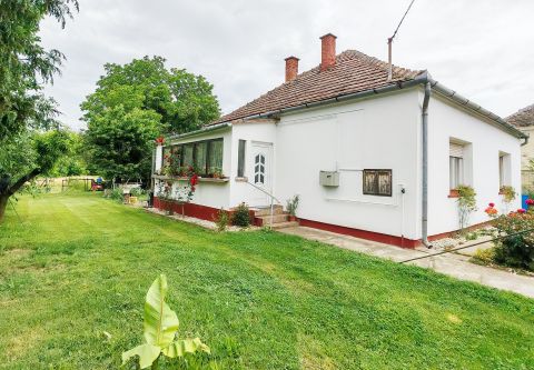 Eladó Ház 8840 Csurgó , Csurgói kertes családi ház eladó! 