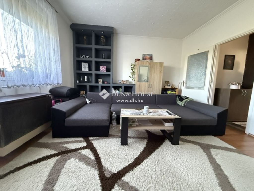 For rent Flat 2112 Veresegyház, 