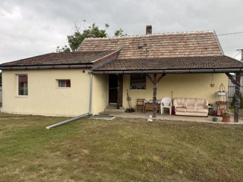 Eladó Ház 2212 Csévharaszt , Kossuth Lajos utca