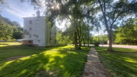 Eladó Lakás 7300 Komló 