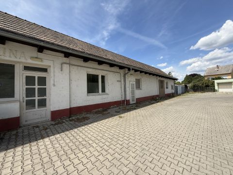 Eladó Ipari 2536 Nyergesújfalu 