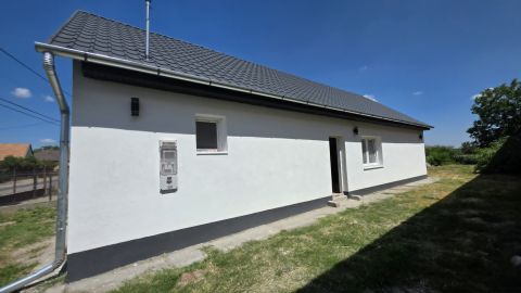 Eladó Ház 2765 Farmos , Nincs utca