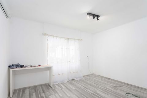 Eladó Ház 9100 Tét , Öreg út közelében