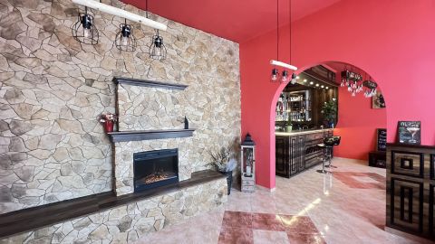 Eladó Üzlethelyiség 3300 Eger , Agria Plaza közelében