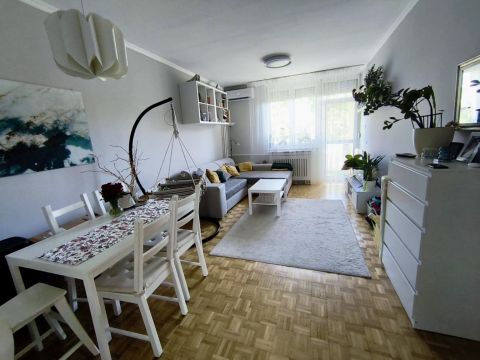 Eladó Lakás 2800 Tatabánya 
