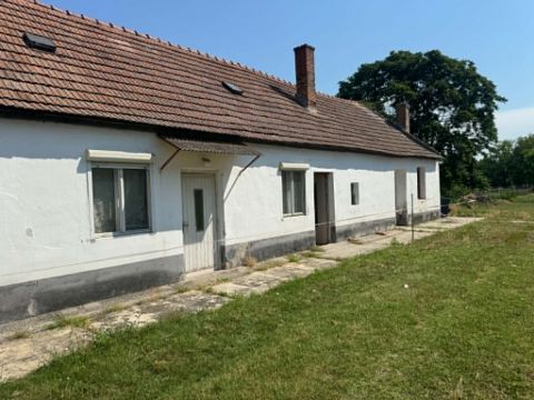 Eladó Ház 9131 Mórichida , Új utca környéke