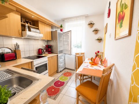 Kiadó Lakás 7631 Pécs 