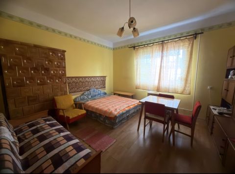 Eladó Ház 4181 Nádudvar Kösely utcából nyíló kis zug