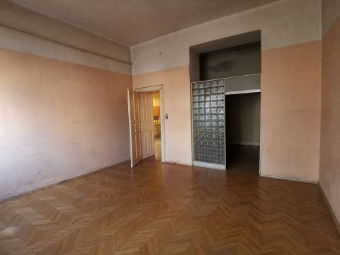 Eladó Lakás 1083 Budapest 8. kerület 