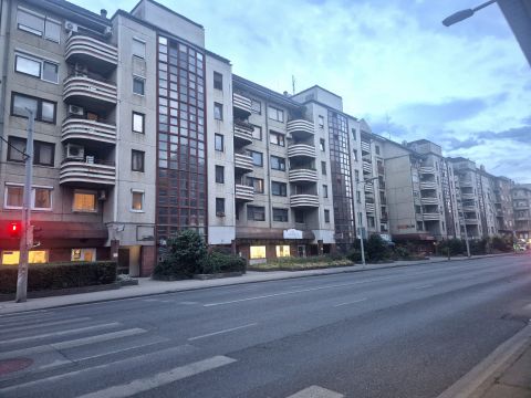 Eladó Lakás 1036 Budapest 3. kerület , Szereted a tágas tereket? 83 m2 eladó lakás III. ker. Óbudán