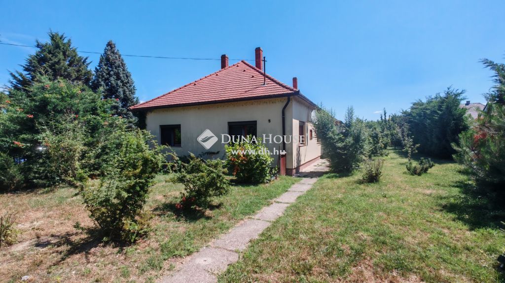 8647 Balatonmáriafürdő — 1/26