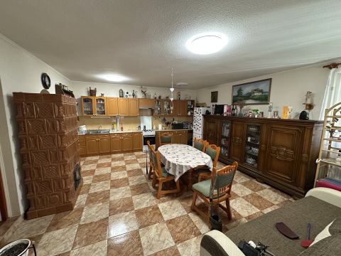 Eladó Ház 2377 Örkény , Központ közelében