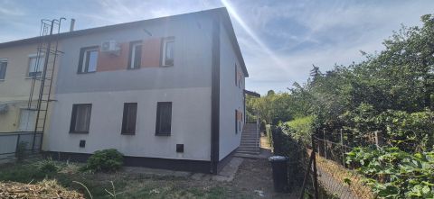 Eladó Lakás 5350 Tiszafüred 