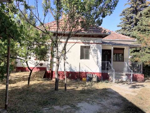 Eladó Ház 2251 Tápiószecső 