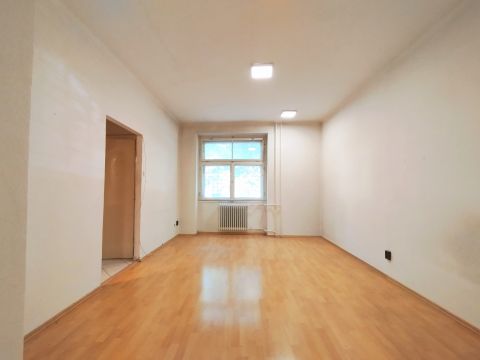 Eladó Lakás 1117 Budapest 11. kerület Kacajpark nyugodt környezetében