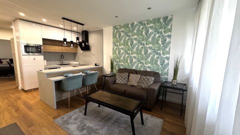 Kiadó Lakás 4032 Debrecen , Nagyerdőn nappali+2 hálós felújított, napfényes lakás KIADÓ!