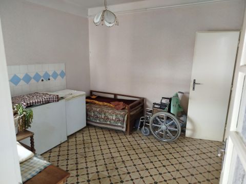 Eladó Ház 9081 Győrújbarát Fő utca közelében