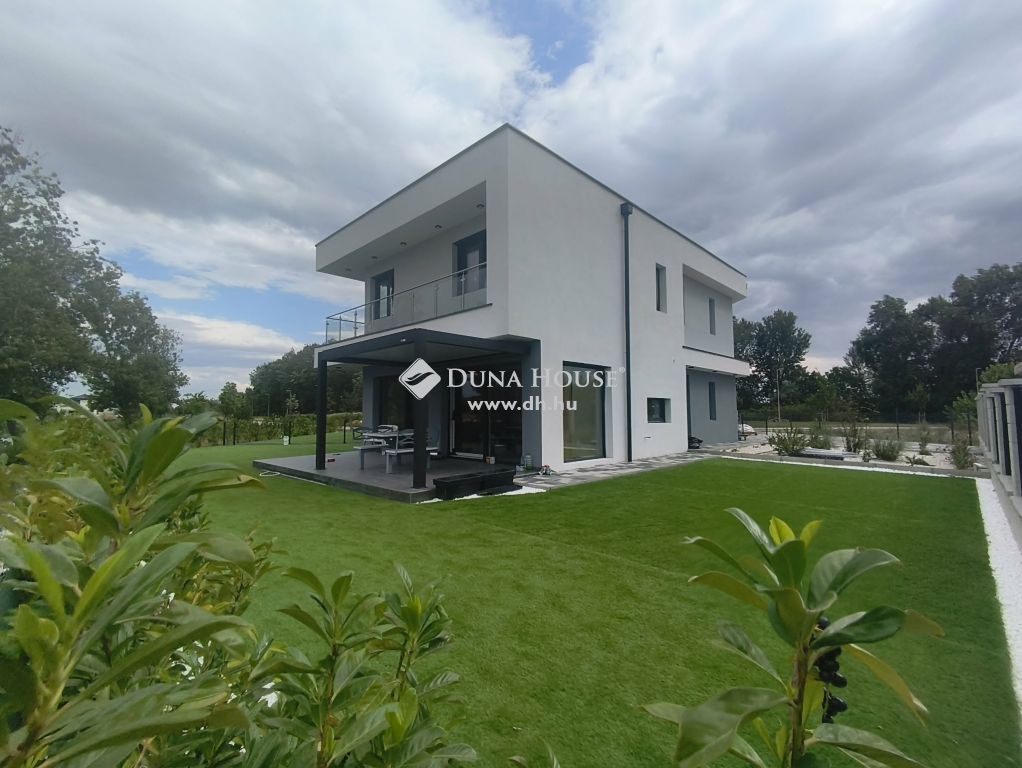 Eladó Ház 2330 Dunaharaszti, 
