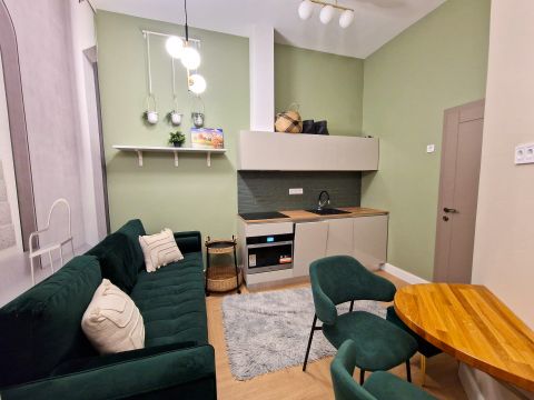 Kiadó Lakás 1132 Budapest 13. kerület , Újlipótvárosban Igényesen Felújított, Klímás Stúdiólakás!!