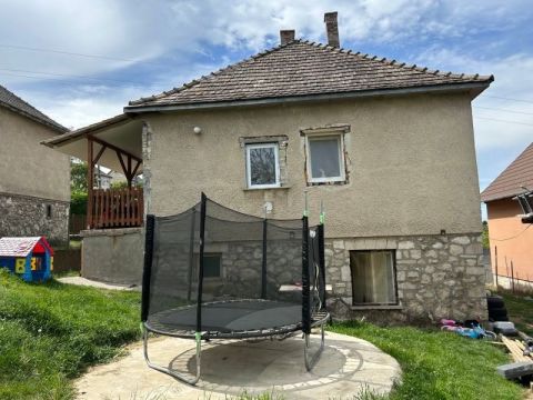 Eladó Ház 2541 Lábatlan Lábatlan Rákóczi Ferenc utca