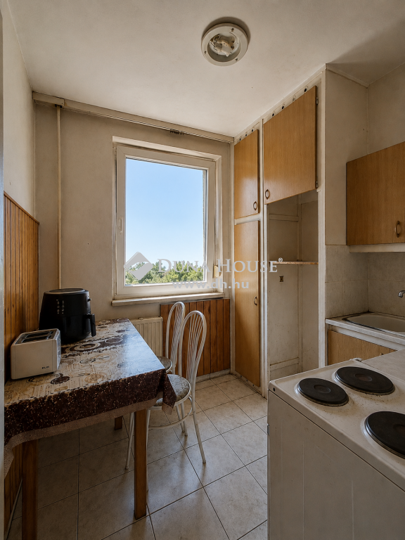4032 Debrecen — 1/9