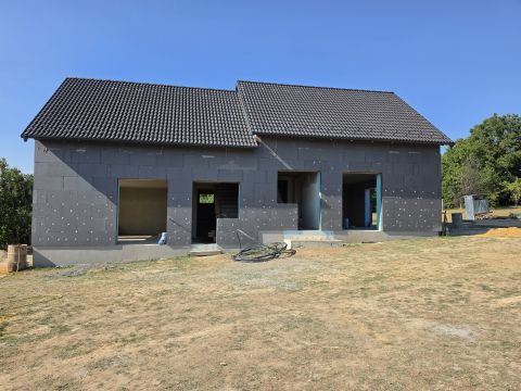 Eladó Ház 7761 Kozármisleny ÚJ ÉPÍTÉSŰ IKERHÁZ 300m2-es kerttel, beállóval