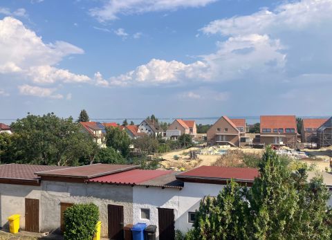 Eladó Lakás 8230 Balatonfüred felújított kétszintes kis lakás, panorámás erkéllyel