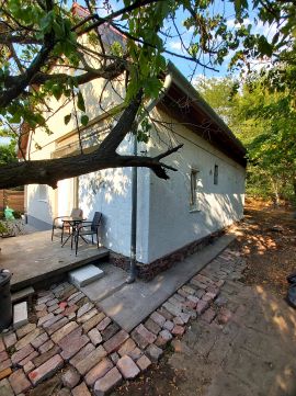 Eladó Ház 1039 Budapest 3. kerület , Eladó házrész Budapest III. kerületében, Csillaghegy Duna fe