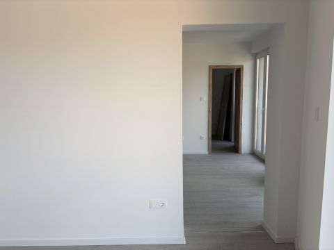 Eladó Ház 1153 Budapest 15. kerület 5 lakásos társasház