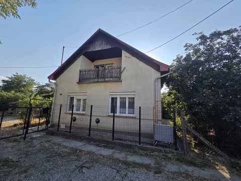 Eladó Ház 5331 Kenderes 