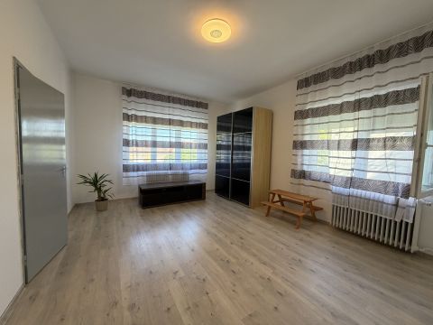 Eladó Ház 9374 Iván , Tágas családi otthon, hatalmas kert, rengeteg lehetőséggel! 