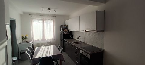 Eladó Lakás 6000 Kecskemét 