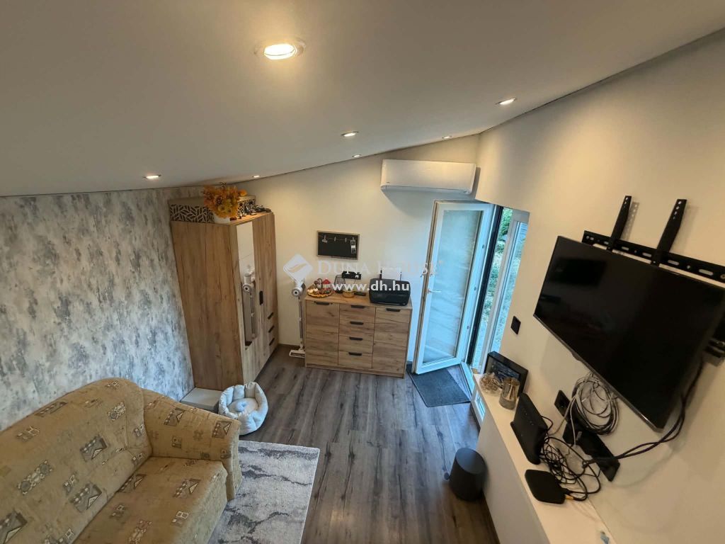 2730 Albertirsa , Állomás környékén — 1/19