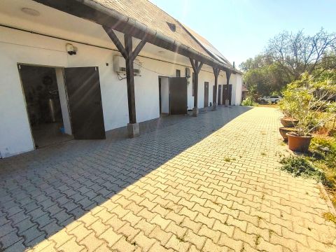 Eladó Ház 2146 Mogyoród 