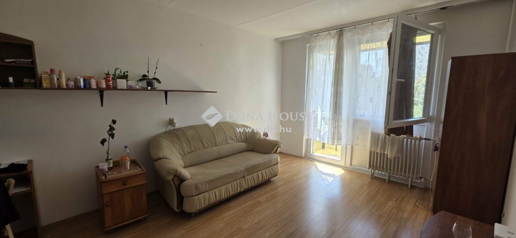 4027 Debrecen — 1/8