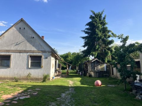 Eladó Ház 8851 Gyékényes 