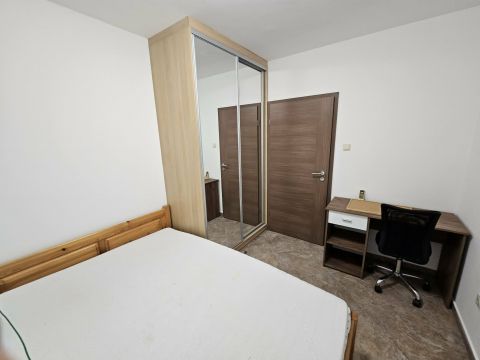 Kiadó Lakás 7633 Pécs 