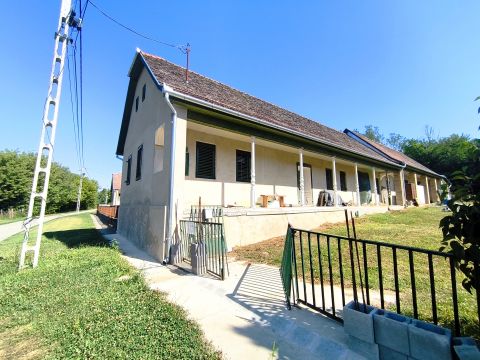 Eladó Ház 7071 Szakadát , Iskola utca