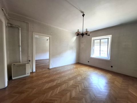 Eladó Lakás 1034 Budapest 3. kerület , Óbudai Egyetem közelében 3 szobás lakás