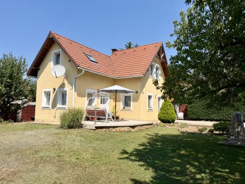 Eladó Ház 2092 Budakeszi Nagyszénászug