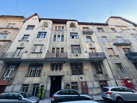 Eladó Lakás 1062 Budapest 6. kerület 