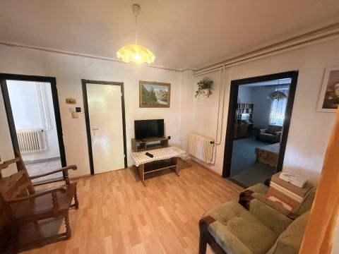 Eladó Ház 9154 Mosonszentmiklós , Csopak bisztró környéke