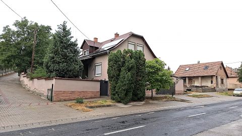 Eladó Ház 2522 Dág 
