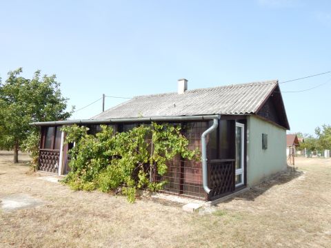 Eladó Ház 8600 Siófok , Kiliti szőlőhegyen 70 m2 zártkerti nyaraló eladó