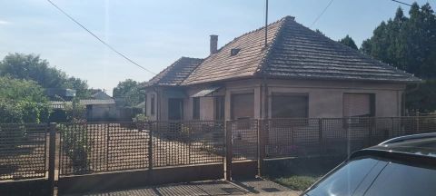 Eladó Ház 7000 Sárbogárd 