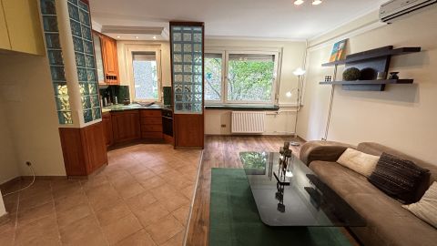 Eladó Lakás 1033 Budapest 3. kerület Kaszásdűlőn