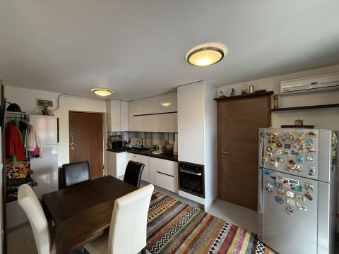Eladó Lakás 1188 Budapest 18. kerület , Nappali + 1 hálós újszerű lakás 35 nm-es panorámás erkéllyel